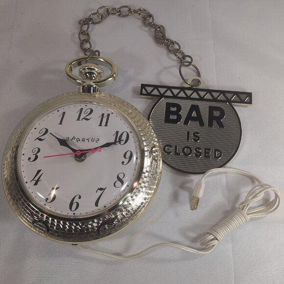 VTG Spartus Corp.  Bar Is Open/Closed Backwards Running Wall Clock WORKS GREAT - Picture 2 of 16
